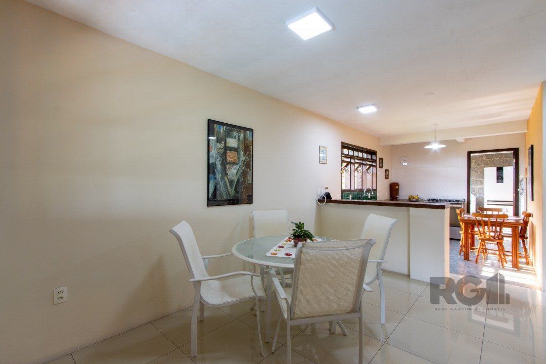 Casa à venda com 3 quartos, 220m² - Foto 28
