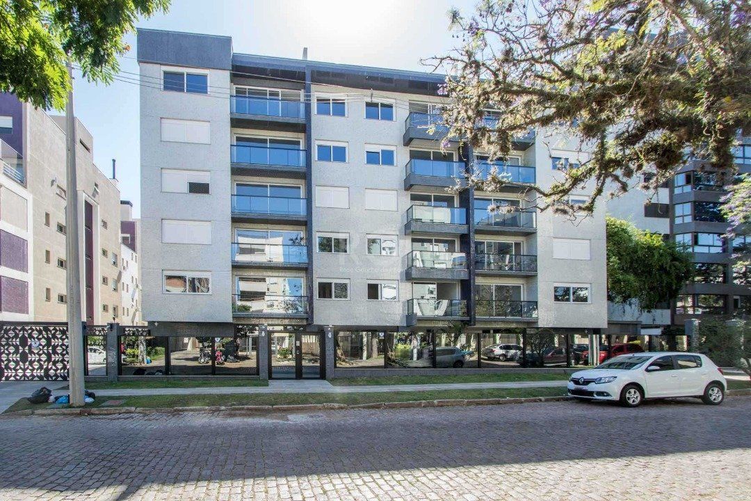 **Apartamento de 3 Quartos com 2 Suítes e 2 Vagas de Garagem na Tristeza, Porto Alegre, RS**