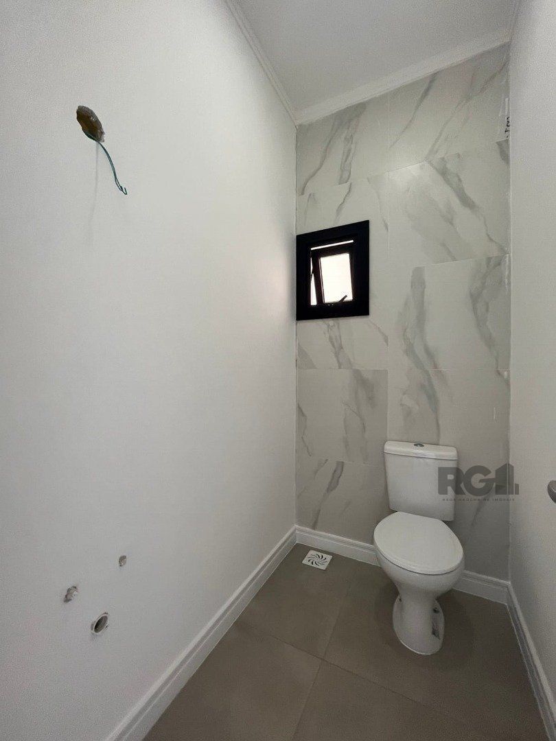 Casa à venda com 2 quartos, 100m² - Foto 2