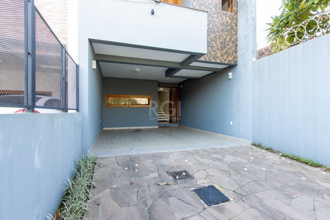 Casa à venda com 3 quartos, 204m² - Foto 4