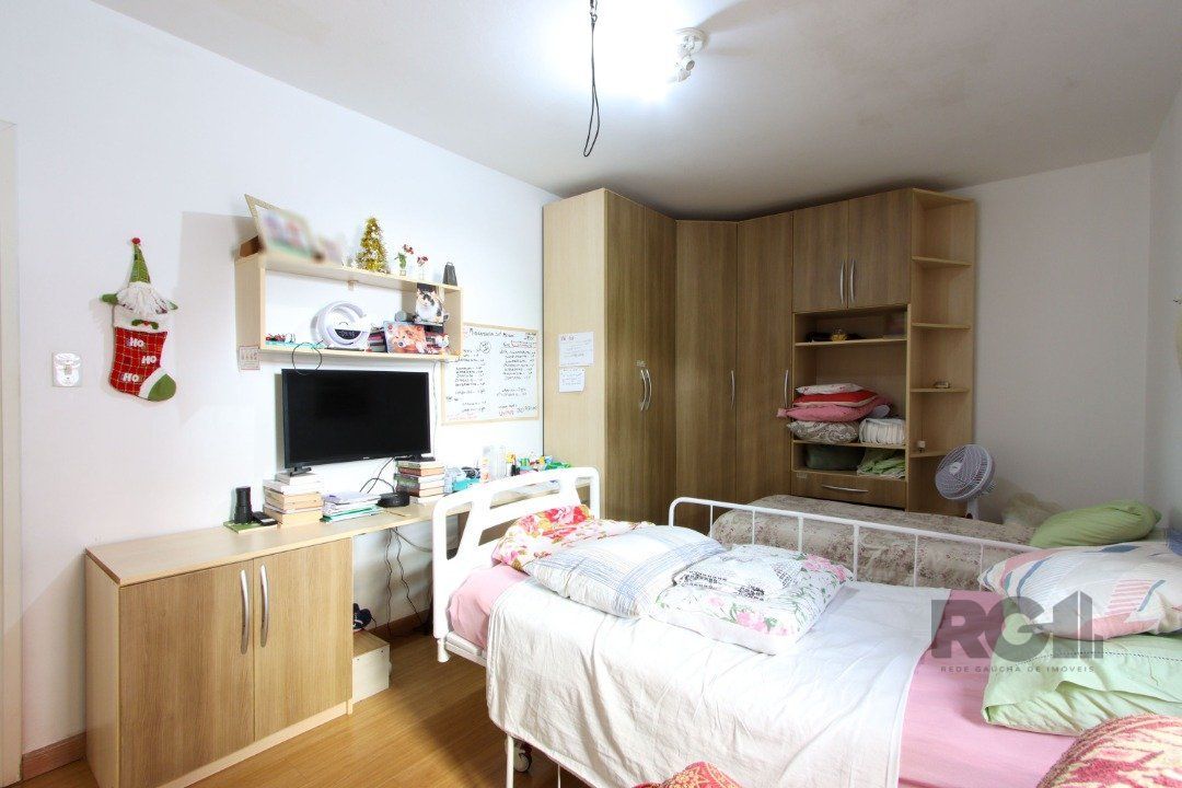 Casa à venda com 4 quartos, 200m² - Foto 22