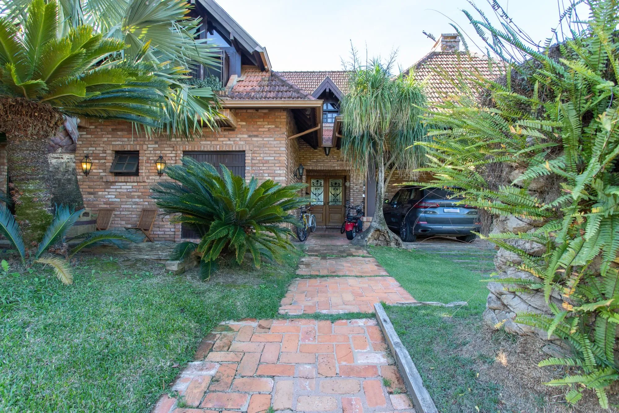 Casa de Condomínio à venda com 400m², 4 quartos, 4 suítes, 2 vagas no bairro Terraville em Porto Alegre