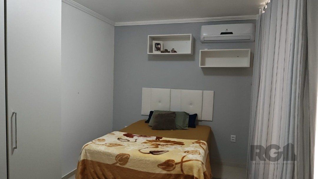Casa à venda com 6 quartos, 320m² - Foto 18