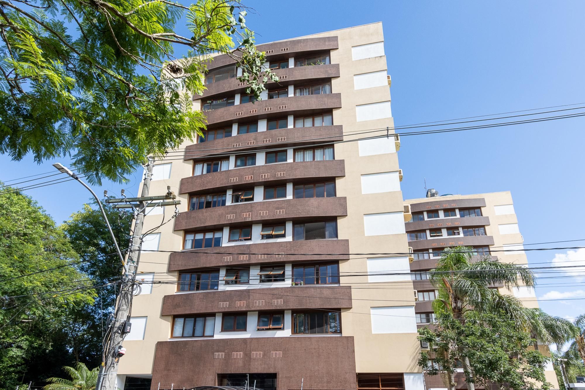 Apartamento, 2 dormitórios no bairro Tristeza em Porto Alegre para Comprar