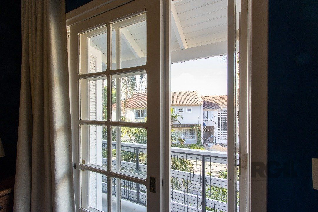 Casa de Condomínio à venda com 3 quartos, 217m² - Foto 45