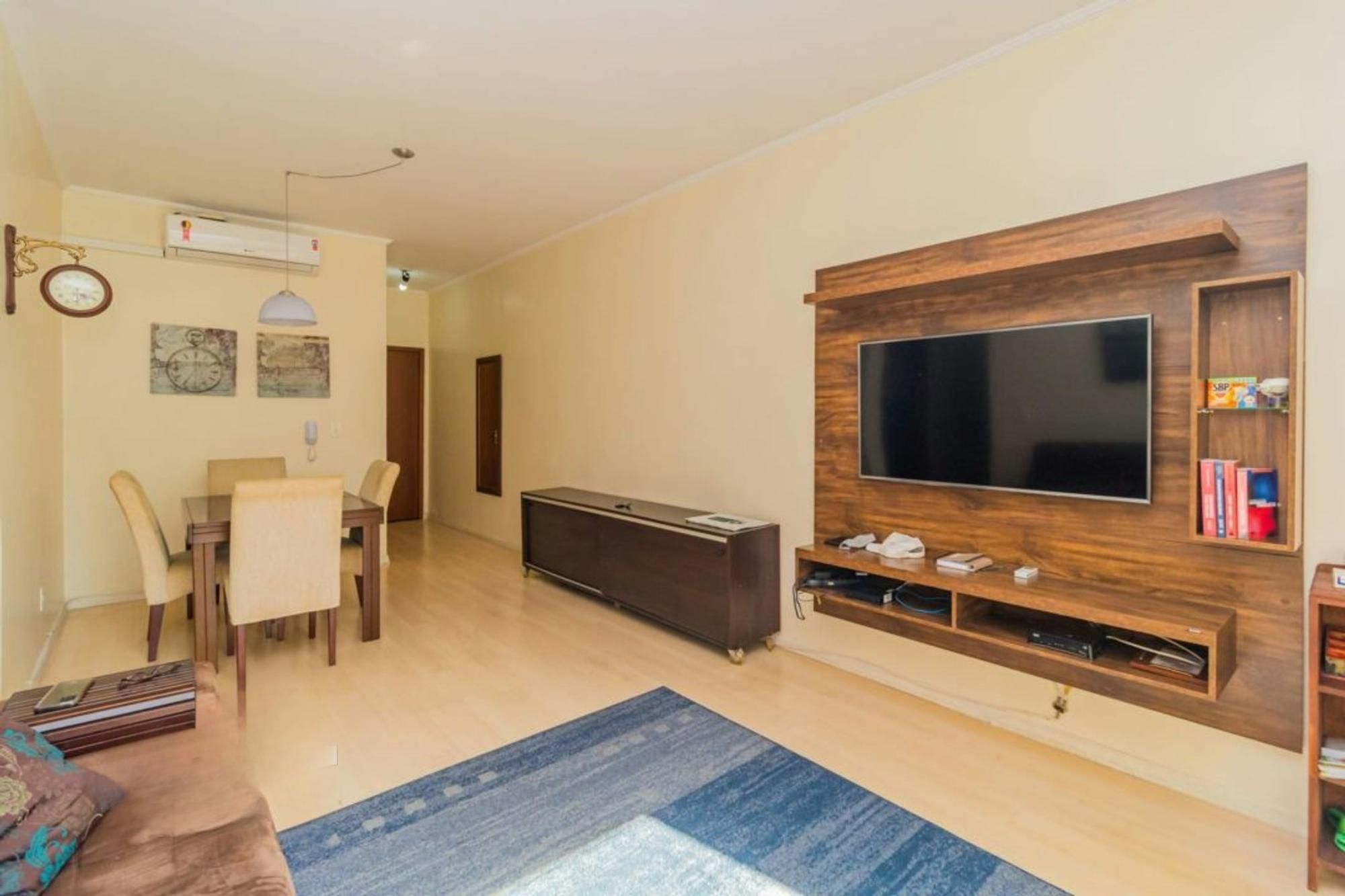 Apartamento à venda com 78m², 2 quartos, 1 suíte, 2 vagas no bairro Petrópolis em Porto Alegre