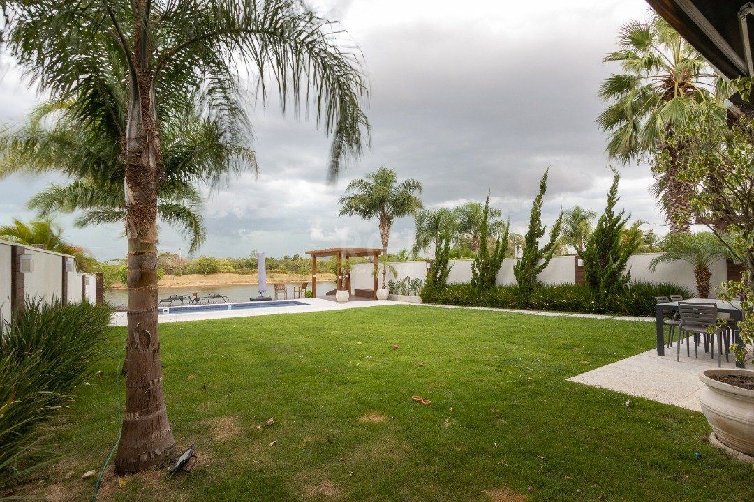 Casa de Condomínio à venda com 3 quartos, 395m² - Foto 21