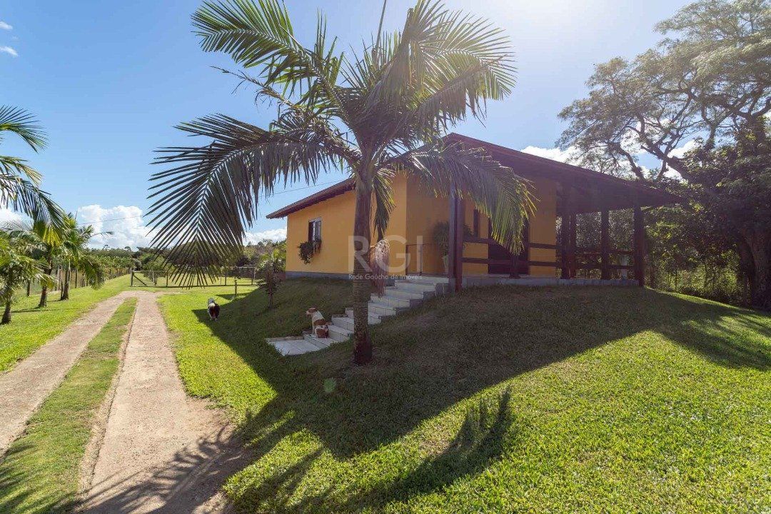 Sítio à venda com 3 quartos, 394m² - Foto 1