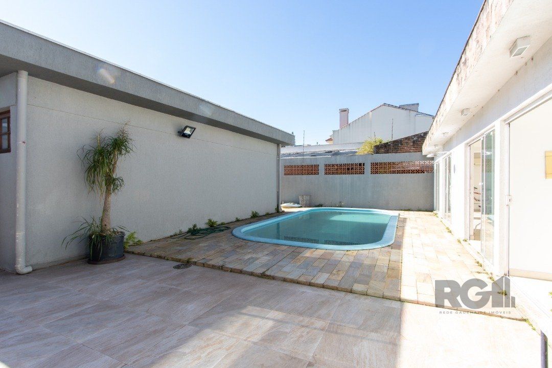 Casa à venda com 3 quartos, 222m² - Foto 37