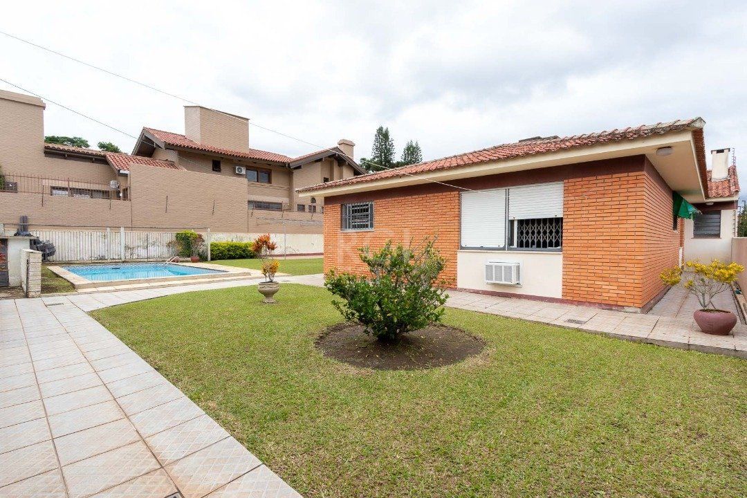 Casa, 4 quartos, 280 m² - Foto 47