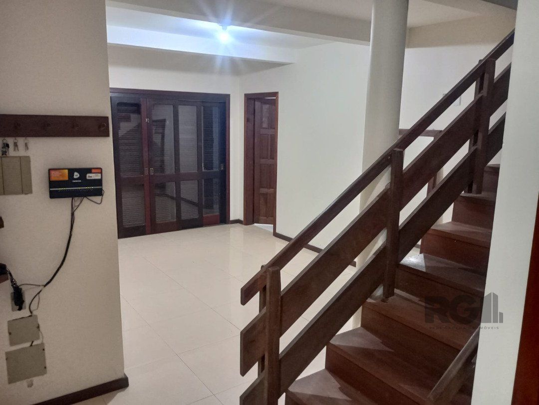 Casa à venda com 5 quartos, 252m² - Foto 5
