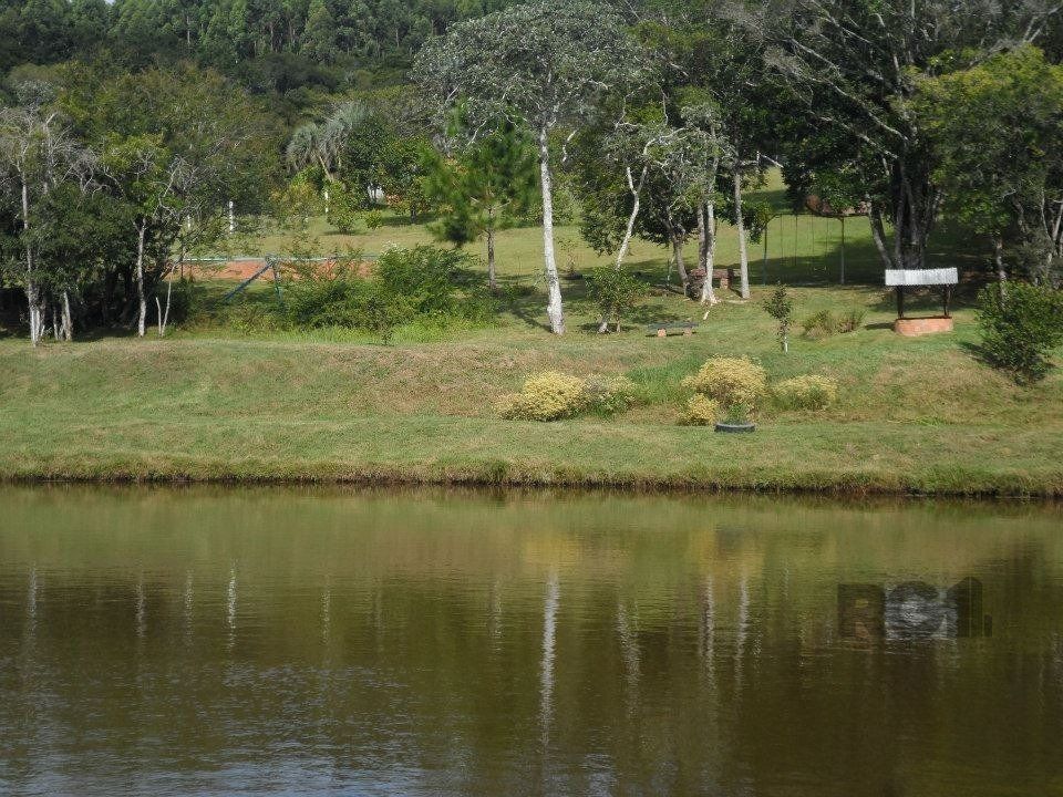 Sítio à venda com 3 quartos, 100m² - Foto 17
