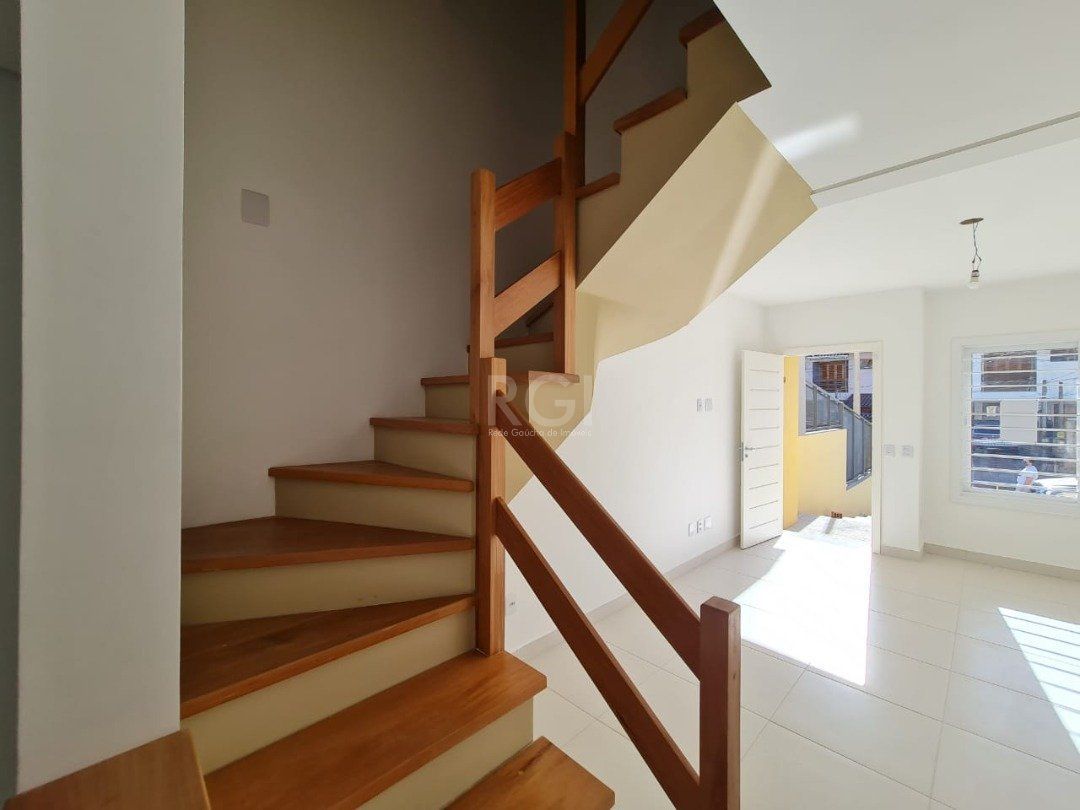 Casa à venda com 3 quartos, 133m² - Foto 4