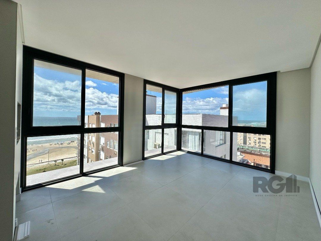 Apartamento à venda com 3 quartos, 119m² - Foto 2