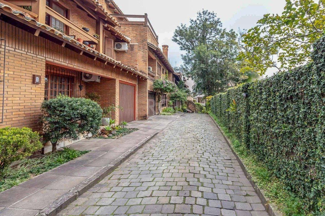 Casa de Condomínio à venda com 4 quartos, 331m² - Foto 60