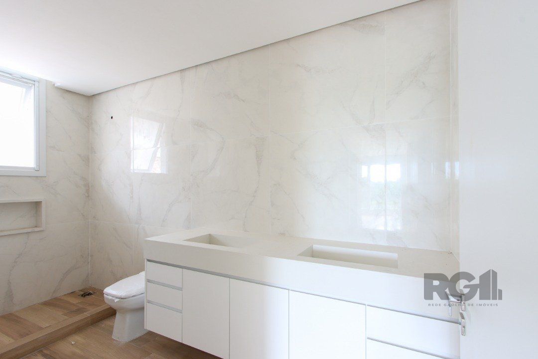 Casa de Condomínio à venda com 4 quartos, 300m² - Foto 34