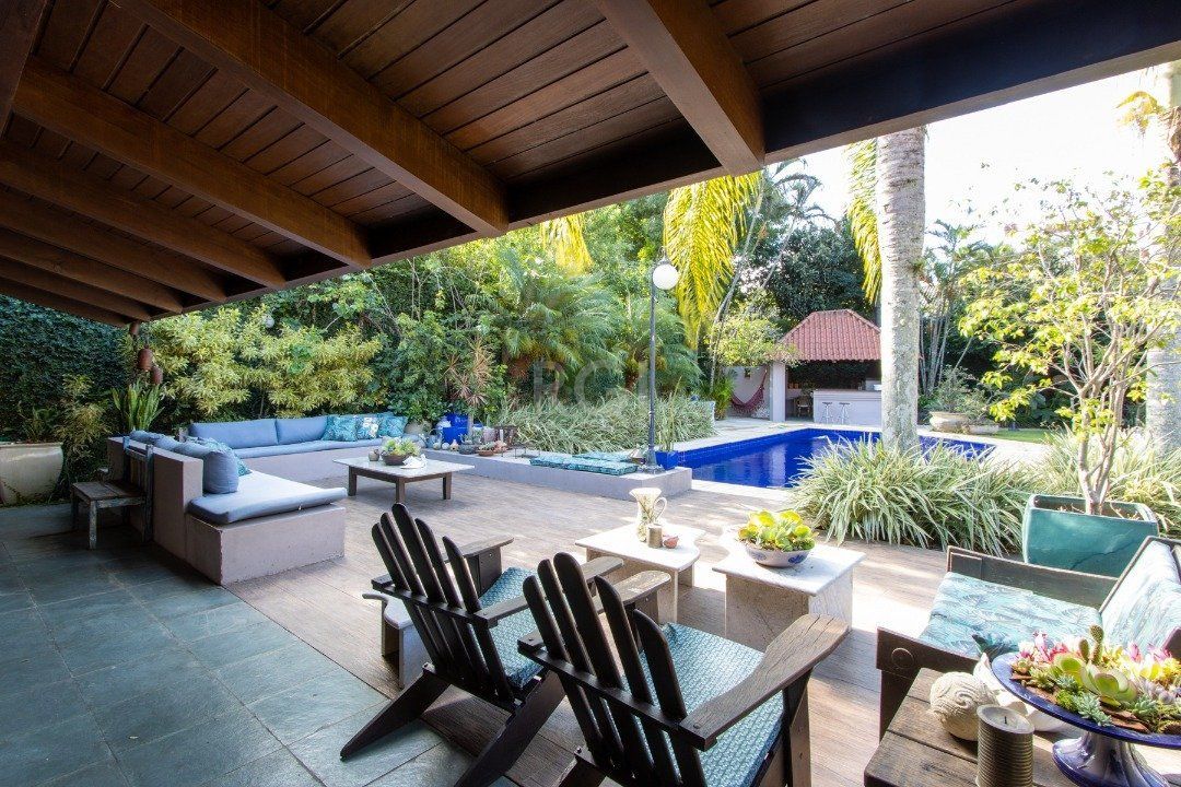 Casa de Condomínio à venda com 8 quartos, 1350m² - Foto 26