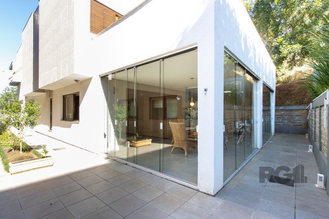 Casa de Condomínio à venda com 3 quartos, 231m² - Foto 21