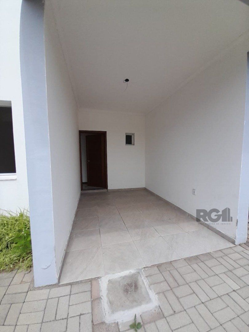 Casa à venda com 3 quartos, 229m² - Foto 3