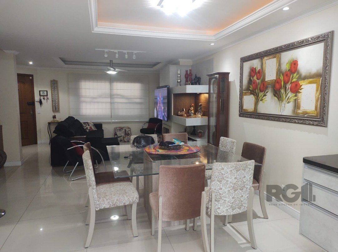 Casa à venda com 4 quartos, 201m² - Foto 1