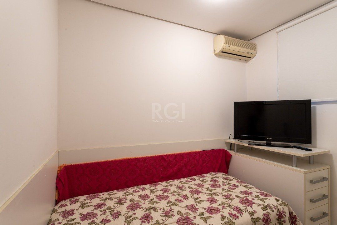 Casa de Condomínio à venda com 4 quartos, 587m² - Foto 45
