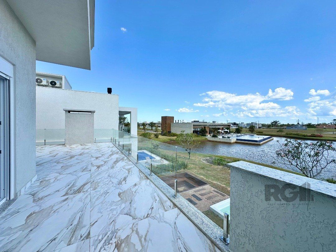 Casa de Condomínio à venda com 4 quartos, 330m² - Foto 19