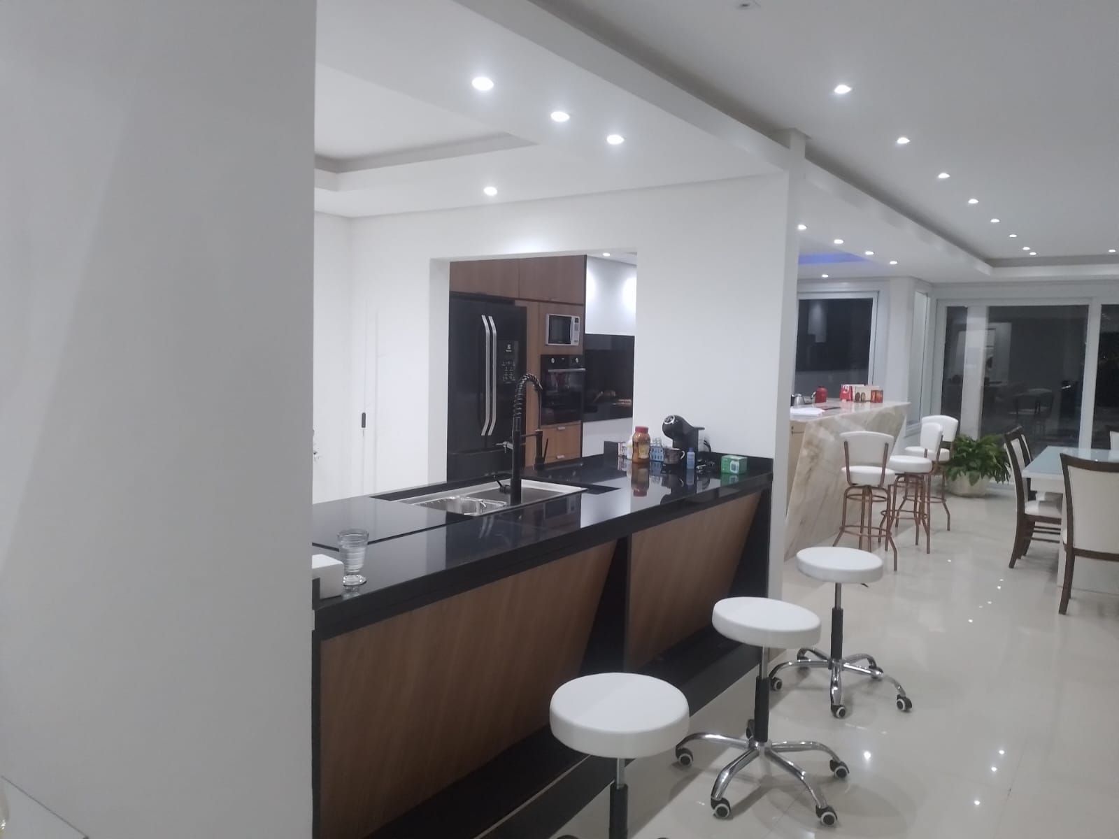 Casa de Condomínio à venda com 9 quartos, 324m² - Foto 12