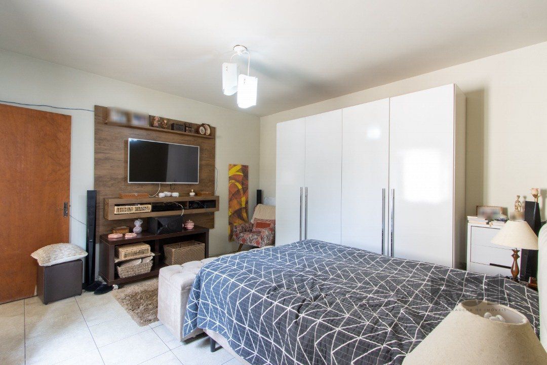 Casa à venda com 6 quartos, 288m² - Foto 55