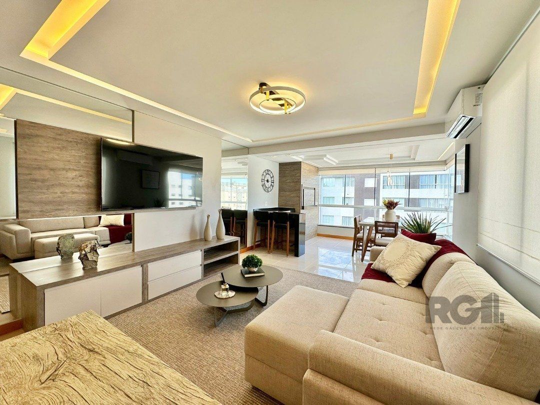 Apartamento à venda com 3 quartos, 76m² - Foto 1