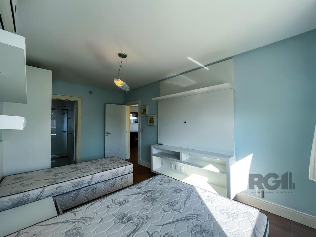 Casa de Condomínio à venda com 4 quartos, 239m² - Foto 12