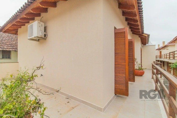 Casa de Condomínio à venda com 3 quartos, 214m² - Foto 18