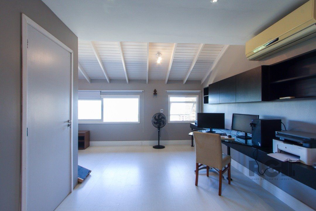 Casa de Condomínio à venda com 3 quartos, 222m² - Foto 37
