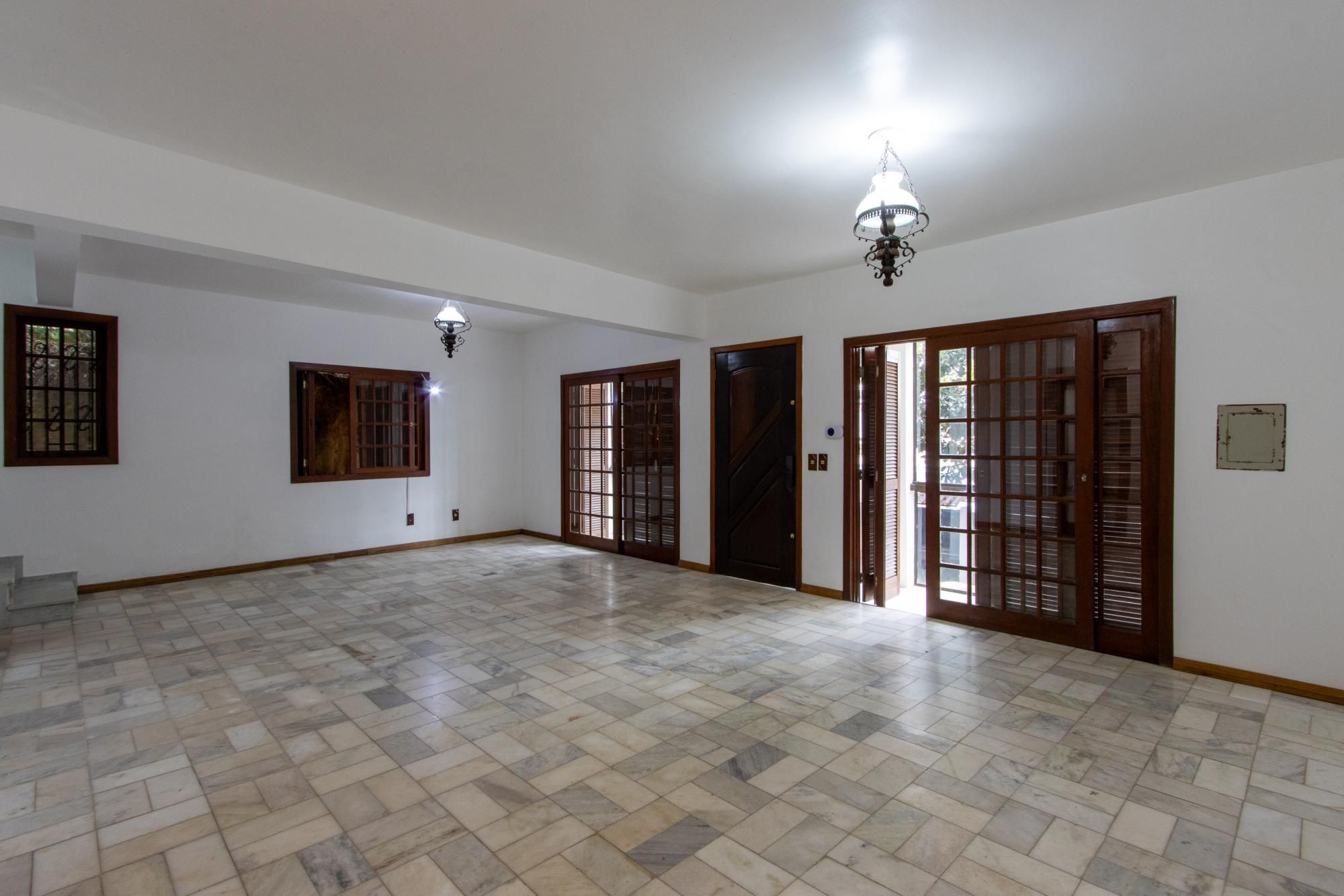 PRÉDIO RESIDENCIAL OU AIRBND, COM 2 APARTAMENTOS  DE 1 E 2 DORMITÓRIOS - BAIRRO NONOAI