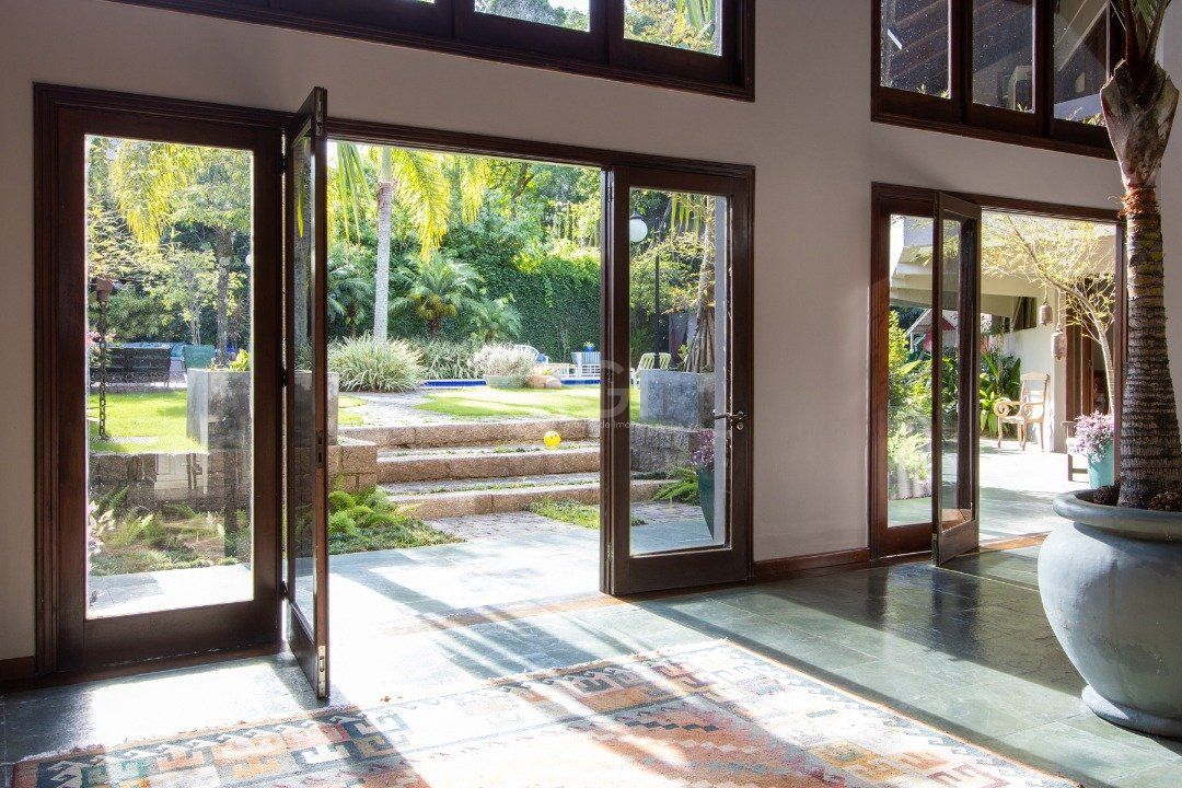 Casa de Condomínio à venda com 8 quartos, 1350m² - Foto 40