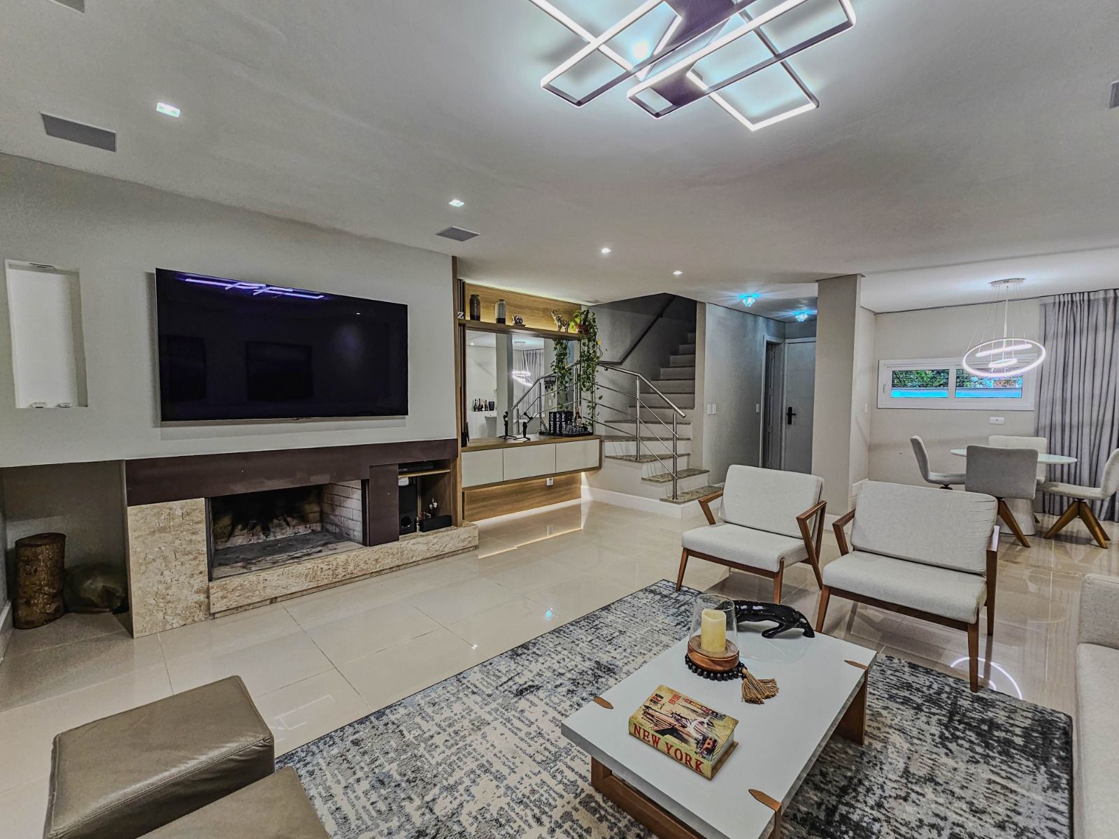 Casa de Condomínio à venda com 3 quartos, 190m² - Foto 4