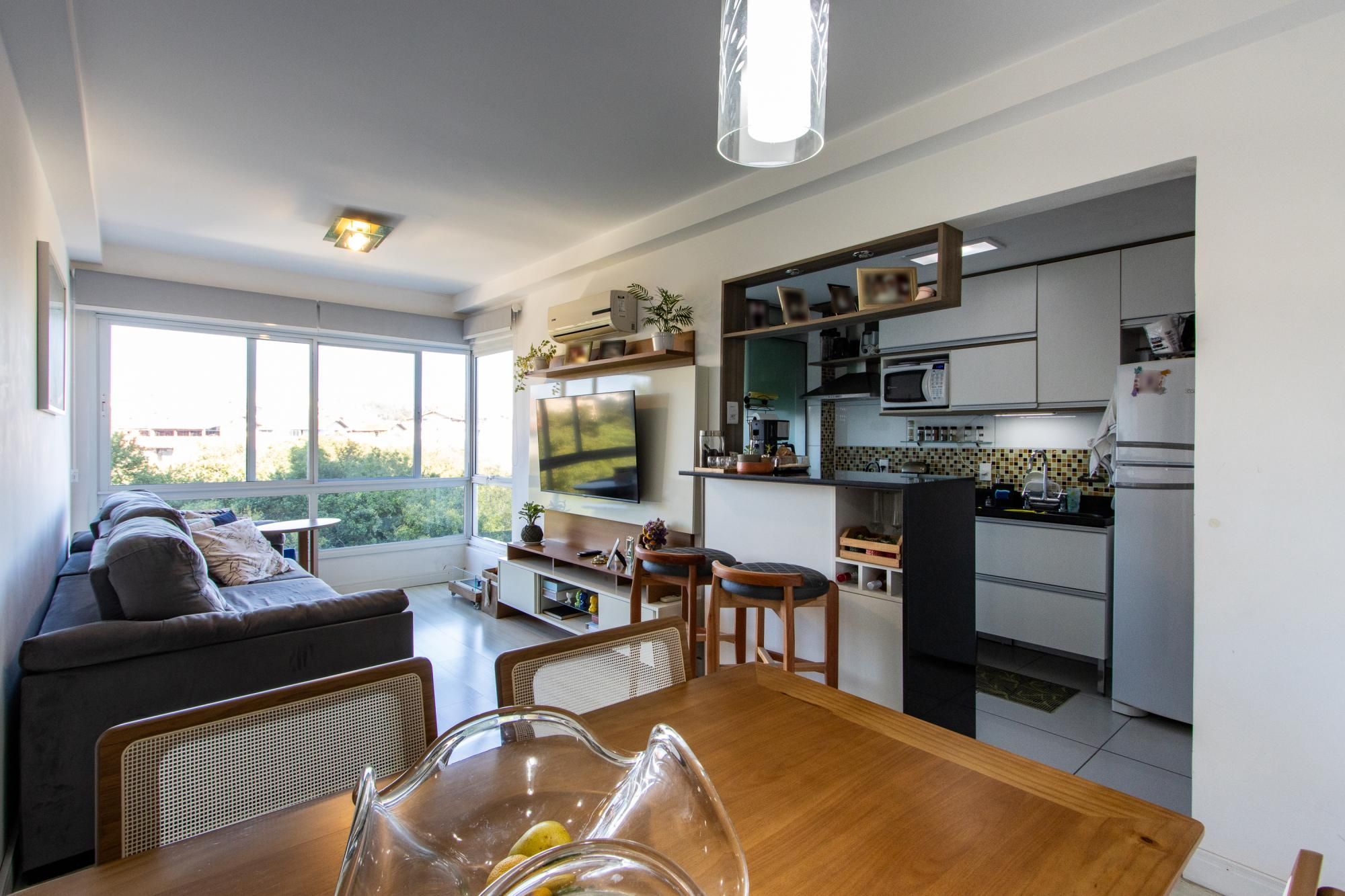 Apartamento 3 dorms à venda Avenida da Cavalhada, Cavalhada - Porto Alegre