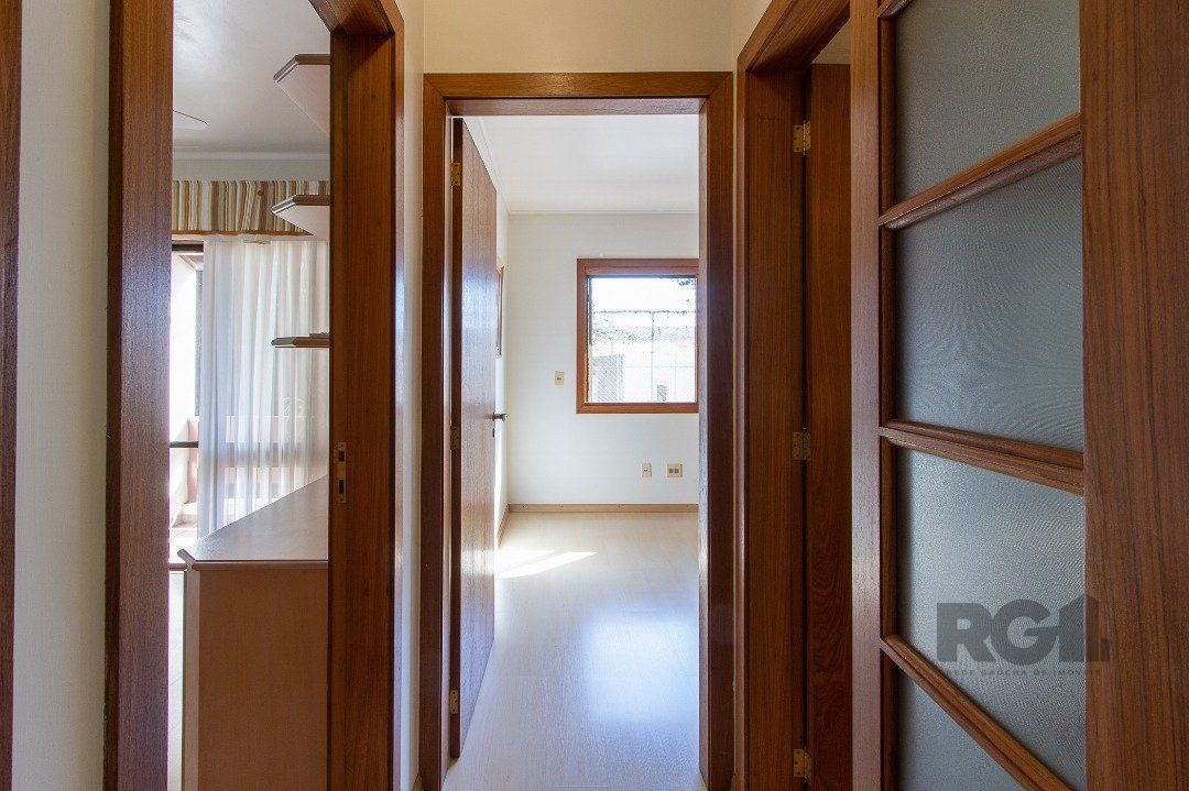 Casa de Condomínio à venda com 4 quartos, 216m² - Foto 36