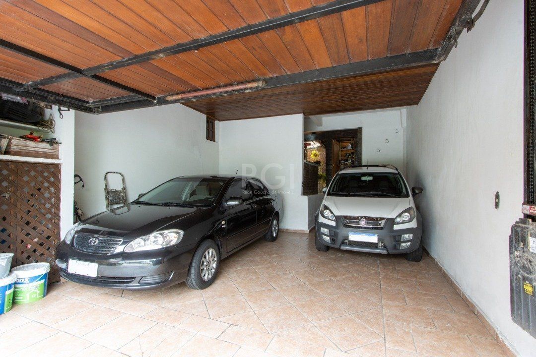 Casa à venda com 5 quartos, 250m² - Foto 27