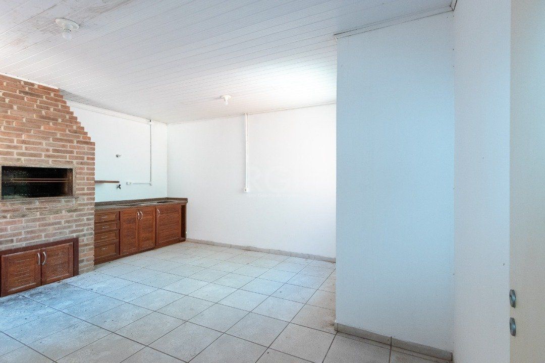 Casa à venda com 3 quartos, 232m² - Foto 35