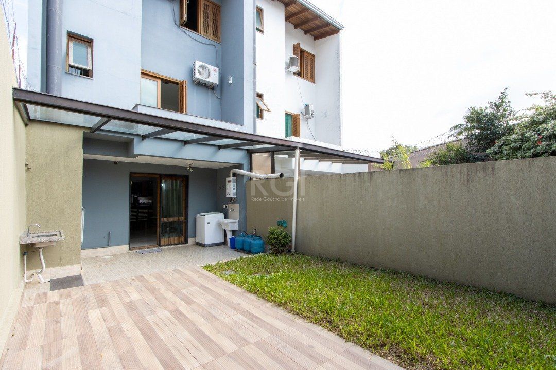 Casa à venda com 3 quartos, 204m² - Foto 18