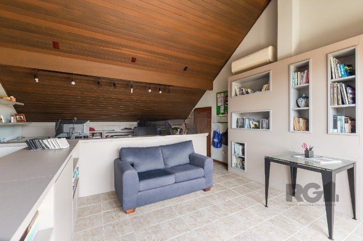 Casa de Condomínio à venda com 3 quartos, 219m² - Foto 28