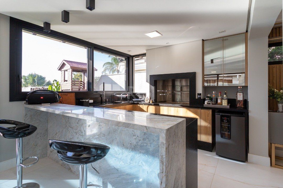 Casa à venda com 3 quartos, 320m² - Foto 24