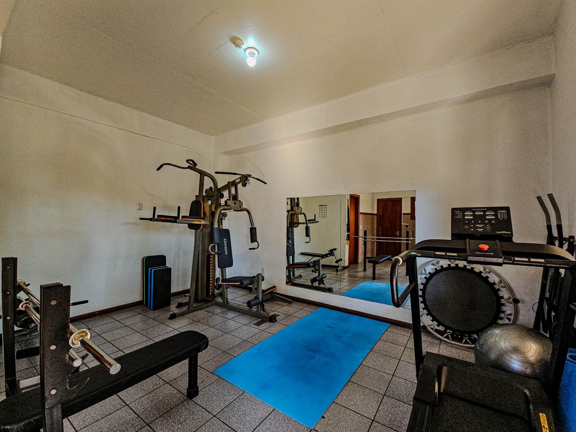 Apartamento à venda com 2 quartos, 78m² - Foto 35