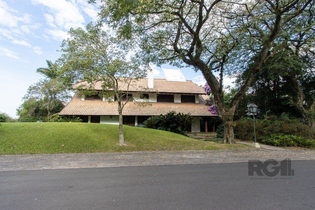 Casa de Condomínio à venda com 6 quartos, 702m² - Foto 1