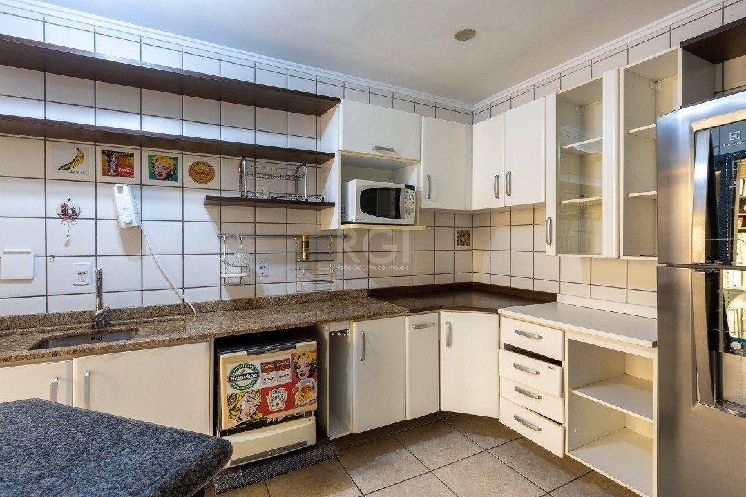 Casa de Condomínio à venda com 3 quartos, 197m² - Foto 13