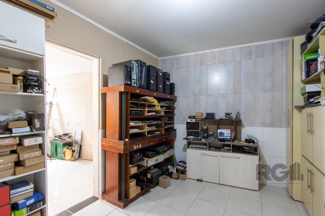 Casa à venda com 6 quartos, 288m² - Foto 28