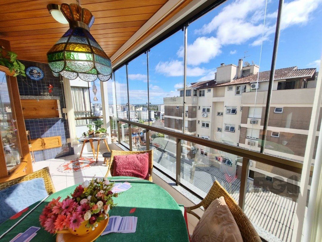 Apartamento à venda com 2 quartos, 87m² - Foto 1