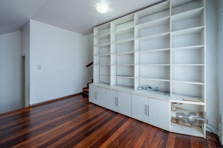Casa à venda com 3 quartos, 198m² - Foto 7