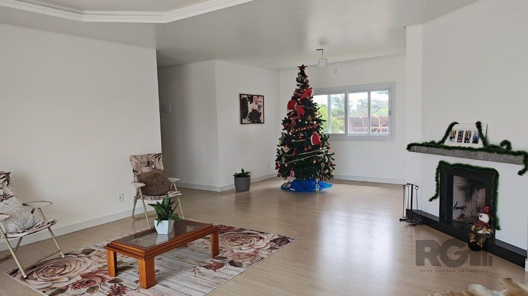 Casa à venda com 6 quartos, 320m² - Foto 23