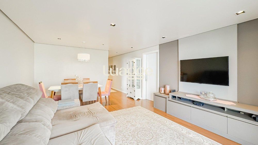 Apartamento, 3 dormitórios no bairro São João em Porto Alegre para Comprar